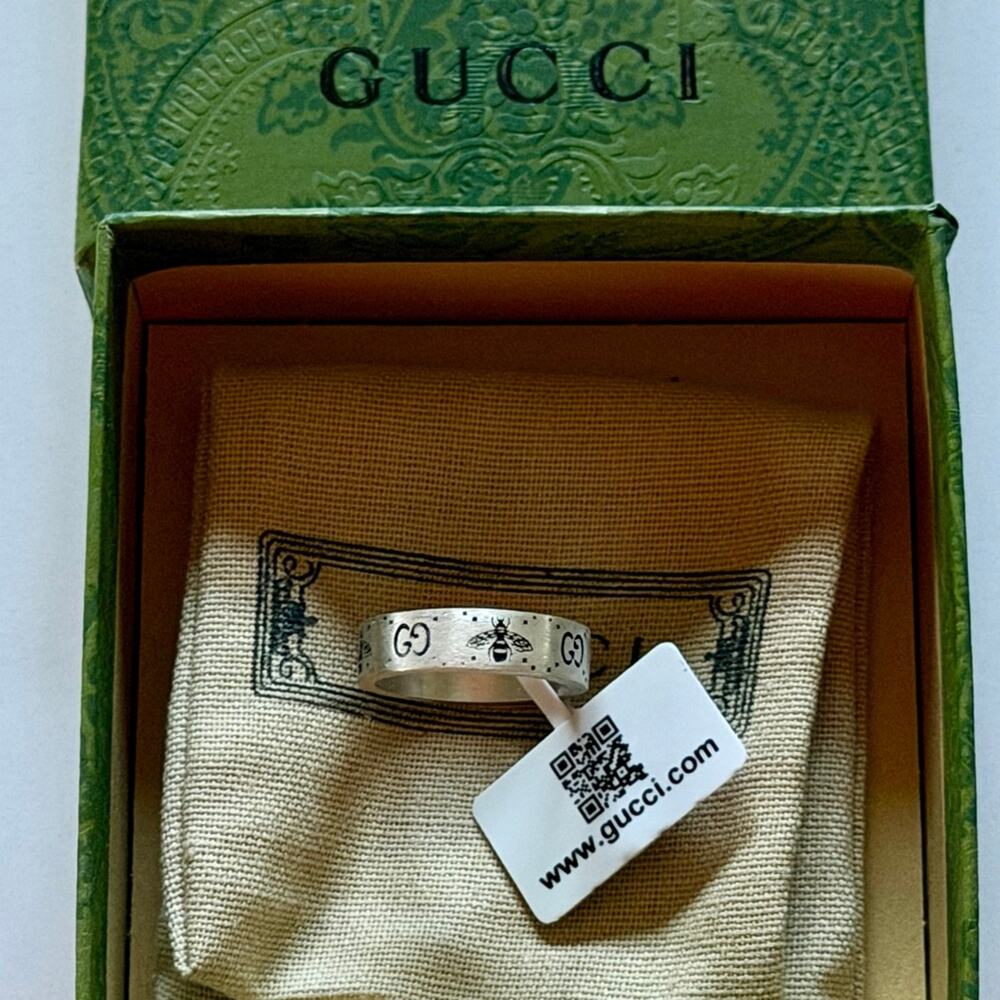 Women's Gucci Silver and Black Bee Ring
